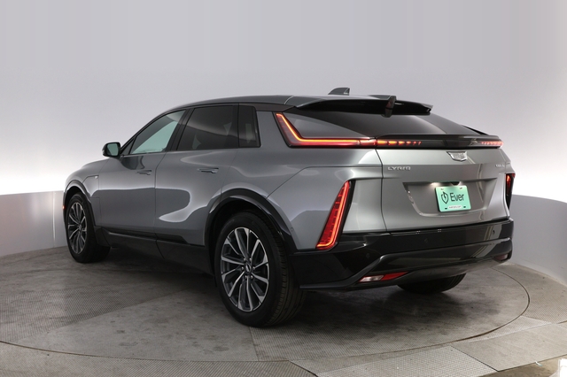 2024 Cadillac Lyriq