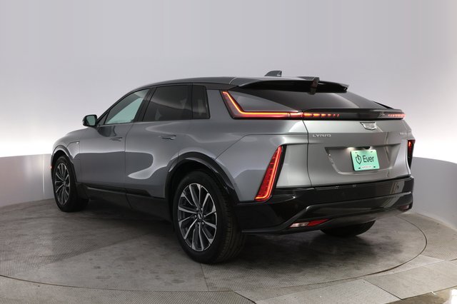2024 Cadillac Lyriq — photo 13 of 21