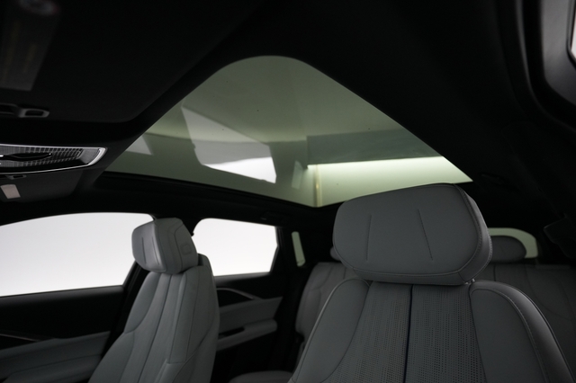 2024 Cadillac Lyriq