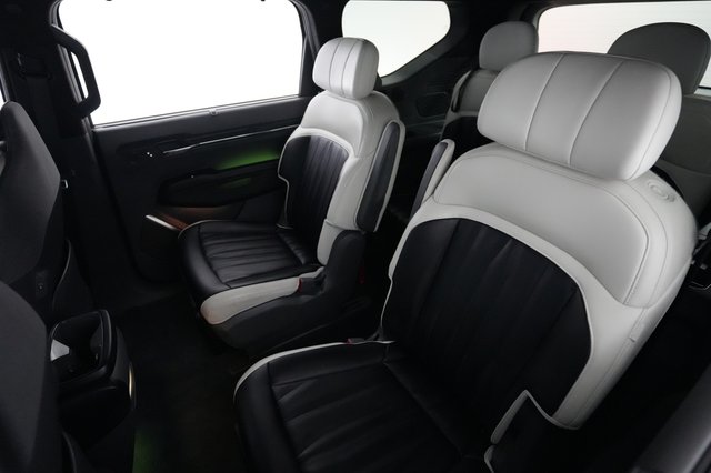 2024 Kia EV9 — photo 19 of 22