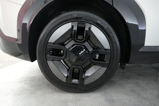 2024 Kia EV9 — photo 17 of 22