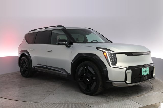 2024 Kia EV9 — photo 10 of 22