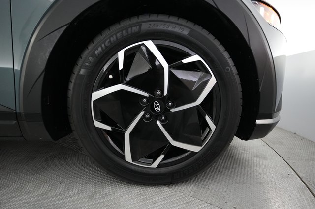 2024 Hyundai IONIQ 5 — photo 16 of 21