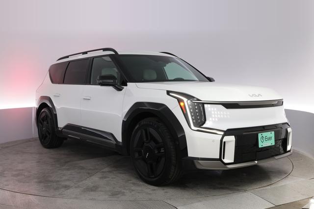 2024 Kia EV9 — photo 10 of 22