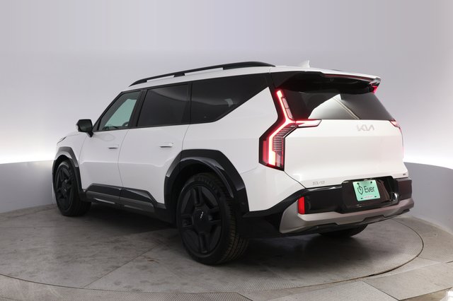 2024 Kia EV9 — photo 13 of 22