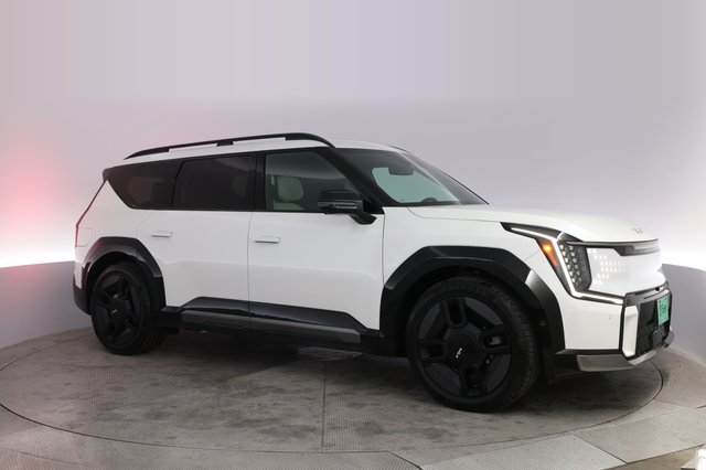 2024 Kia EV9 — photo 11 of 22