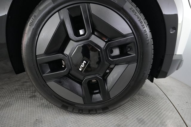 2024 Kia EV9 — photo 15 of 22