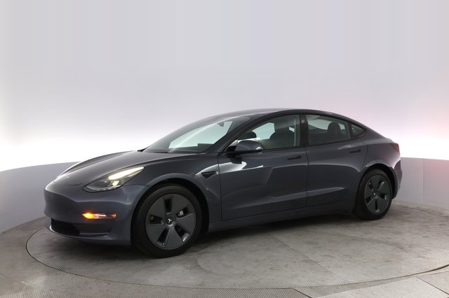 2022 Tesla Model 3 — photo 14 of 21