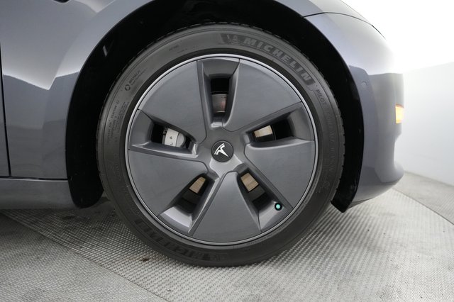 2022 Tesla Model 3 — photo 16 of 21