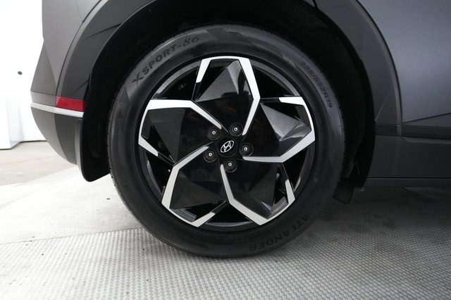 2023 Hyundai IONIQ 5 — photo 17 of 21