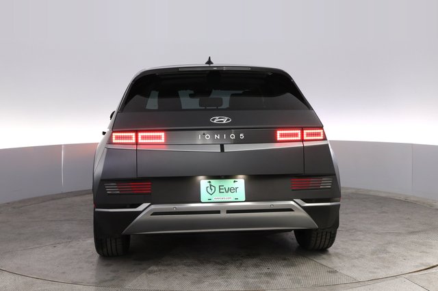 2023 Hyundai IONIQ 5 — photo 12 of 21