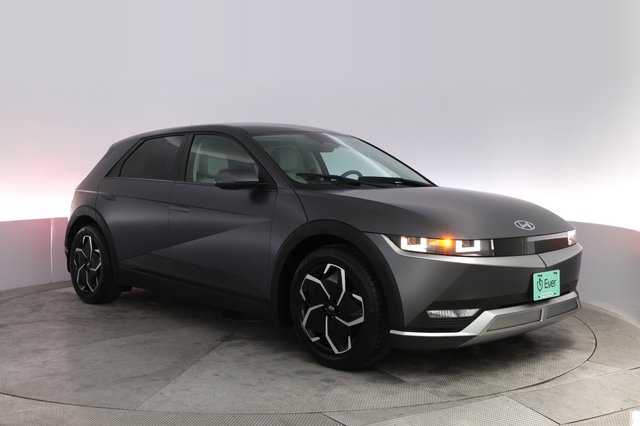 2023 Hyundai IONIQ 5 — photo 10 of 21