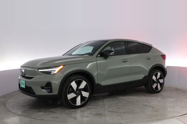 2023 Volvo C40 Recharge — photo 14 of 24