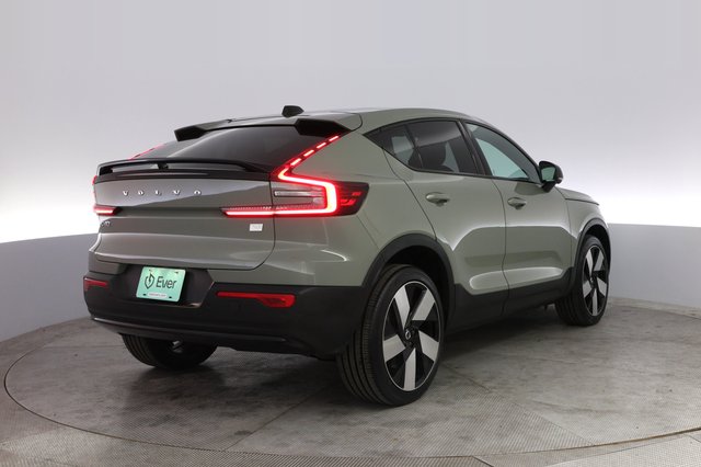 2023 Volvo C40 Recharge — photo 2 of 24