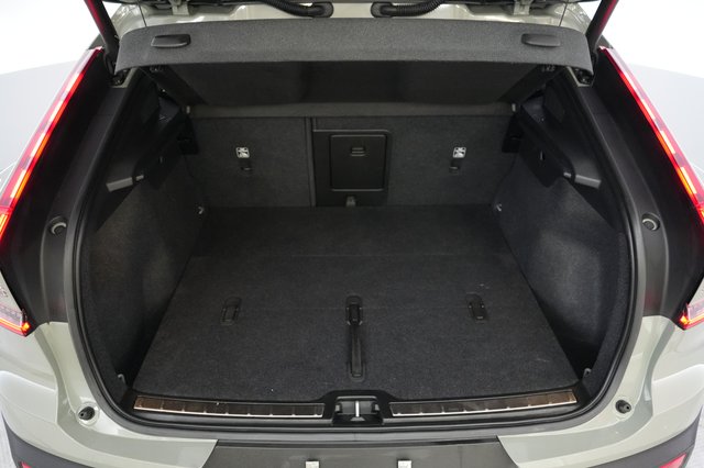 2023 Volvo C40 Recharge — photo 6 of 24