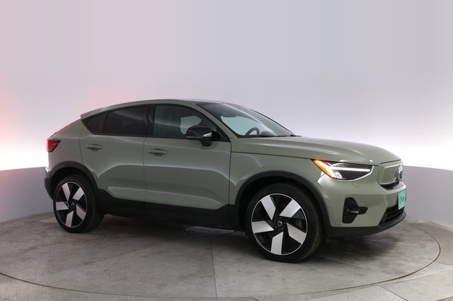 2023 Volvo C40 Recharge — photo 11 of 24