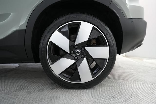 2023 Volvo C40 Recharge — photo 7 of 24