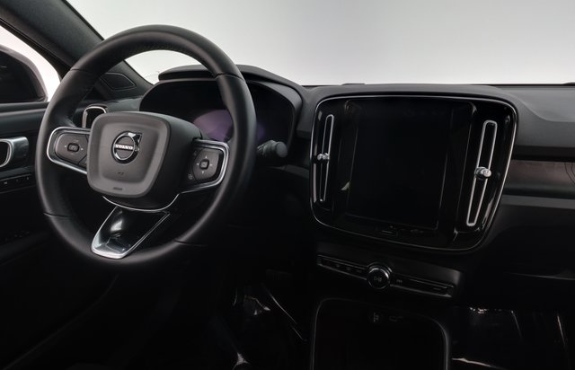 2023 Volvo C40 Recharge — photo 20 of 24
