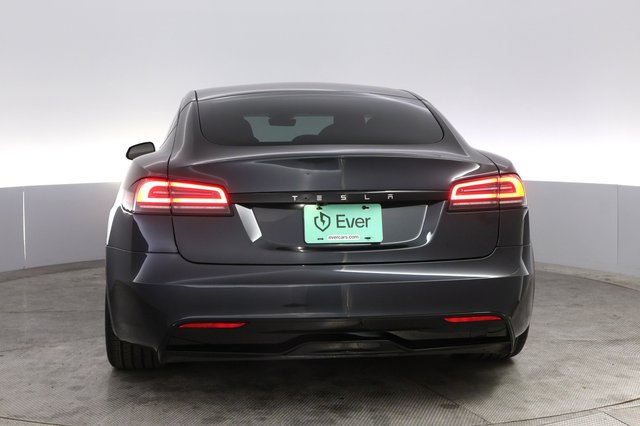 2024 Tesla Model S — photo 12 of 21