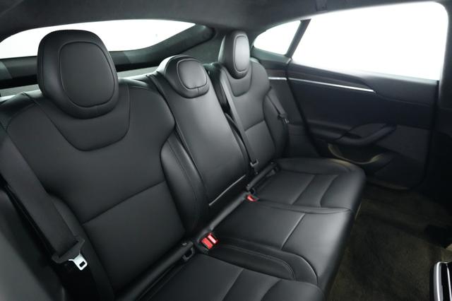 2024 Tesla Model S — photo 4 of 21