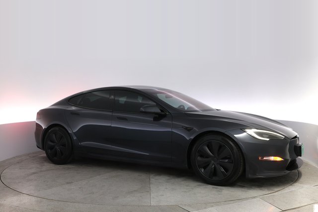 2024 Tesla Model S — photo 11 of 21