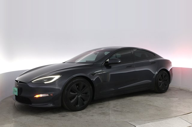 2024 Tesla Model S — photo 14 of 21