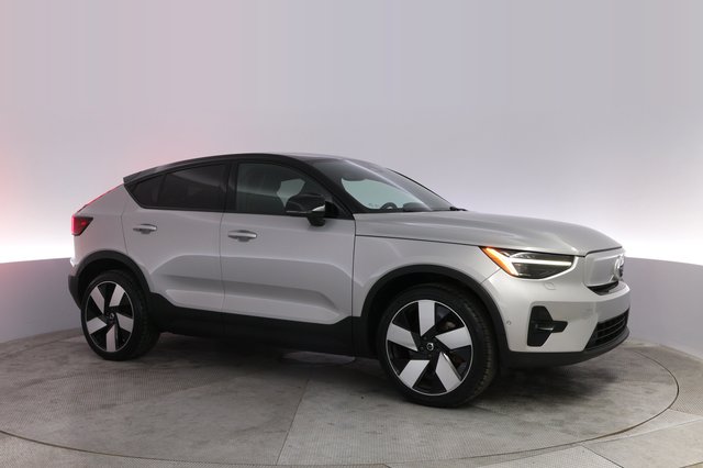 2022 Volvo C40 Recharge — photo 11 of 21