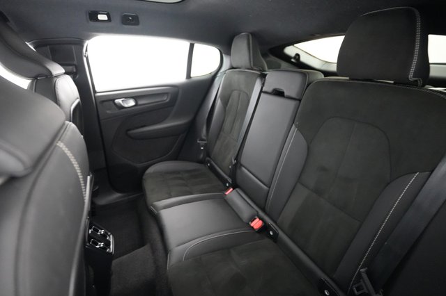 2022 Volvo C40 Recharge — photo 19 of 21