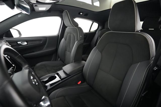 2022 Volvo C40 Recharge