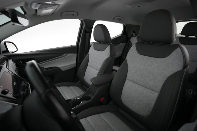 2023 Chevrolet Bolt EUV — photo 3 of 19
