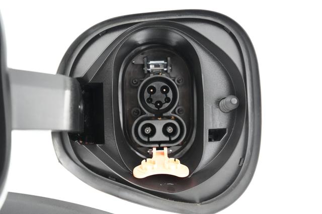 2023 Chevrolet Bolt EUV — photo 8 of 19
