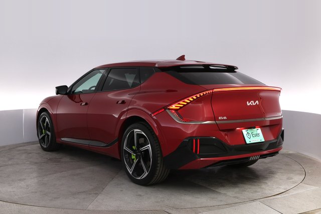 2023 Kia EV6 — photo 13 of 20
