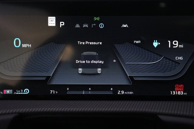 2023 Kia EV6 — photo 5 of 20