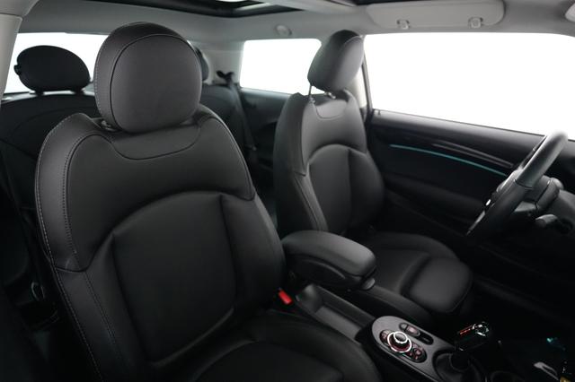 2024 MINI Cooper SE — photo 4 of 18