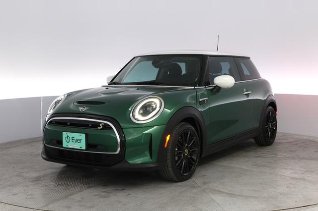 2024 MINI Cooper SE — VIN WMW13DJ06R2V88146