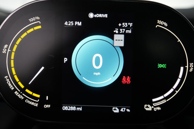 2024 MINI Cooper SE — photo 5 of 18