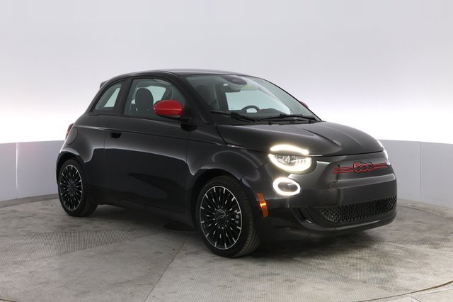 2024 Fiat 500e — photo 10 of 19