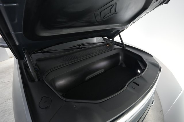 2024 Rivian R1S — photo 22 of 25