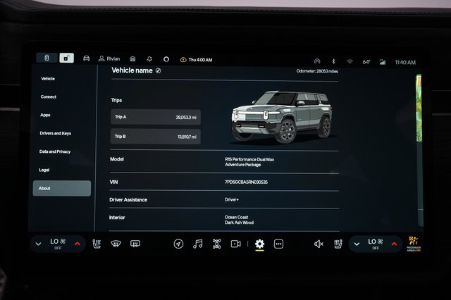 2024 Rivian R1S — photo 25 of 25