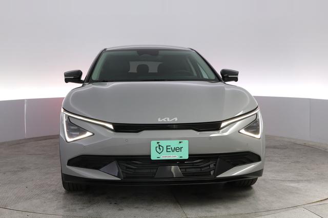 2025 Kia EV6 — photo 9 of 24