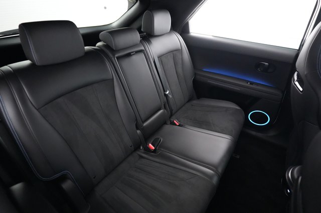 2025 Hyundai IONIQ 5 — photo 4 of 21