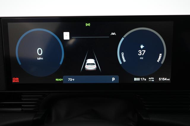 2025 Hyundai IONIQ 5 — photo 5 of 21