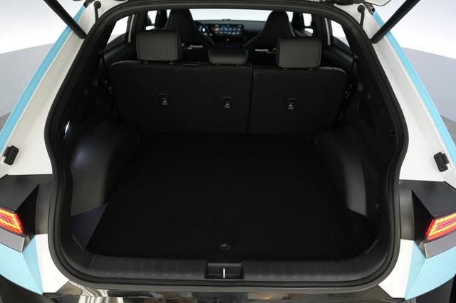 2025 Hyundai IONIQ 5 — photo 6 of 21