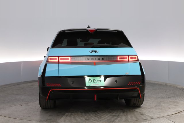 2025 Hyundai IONIQ 5 — photo 12 of 21
