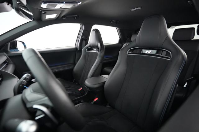 2025 Hyundai IONIQ 5 — photo 3 of 21