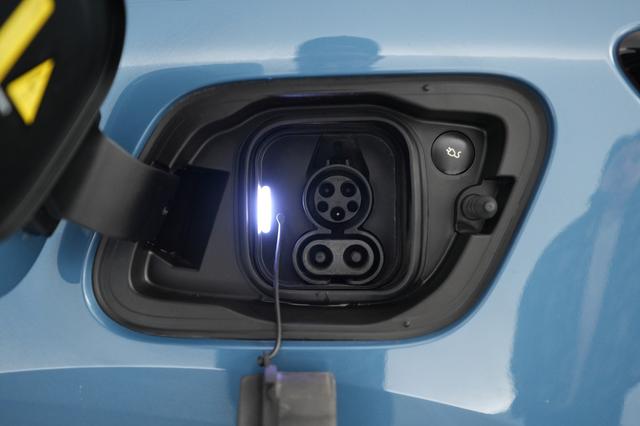 2022 Volvo C40 Recharge — photo 8 of 21