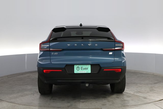 2022 Volvo C40 Recharge — photo 12 of 21