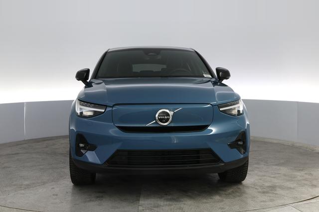 2022 Volvo C40 Recharge — photo 9 of 21