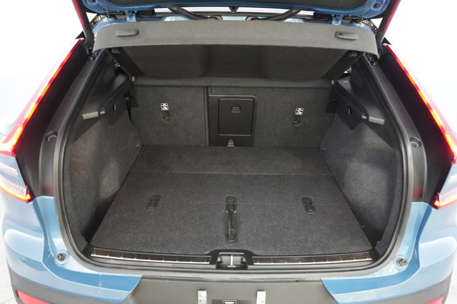 2022 Volvo C40 Recharge — photo 6 of 21