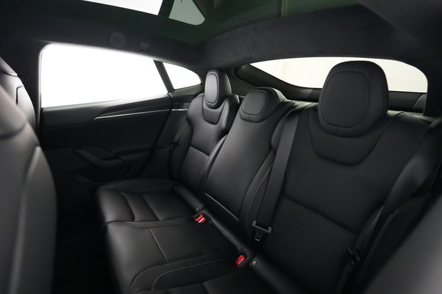 2022 Tesla Model S — photo 18 of 20